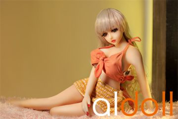 Boneka cinta panjang: Rangkul rugi sareng sauyunan